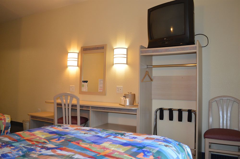 Motel 6-Anchorage, Ak - Midtown Luaran gambar