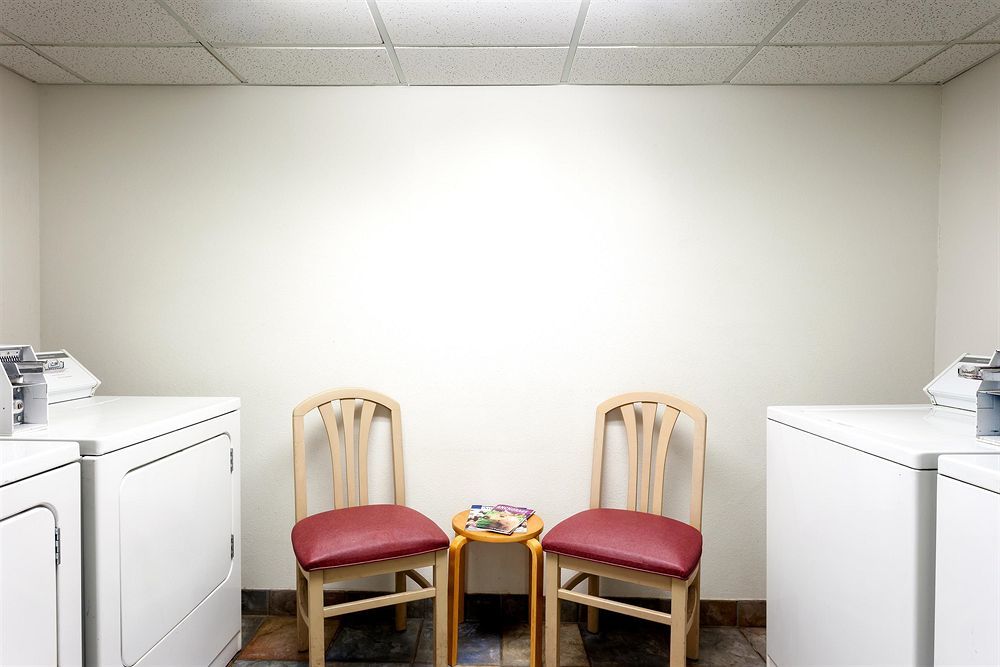 Motel 6-Anchorage, Ak - Midtown Luaran gambar