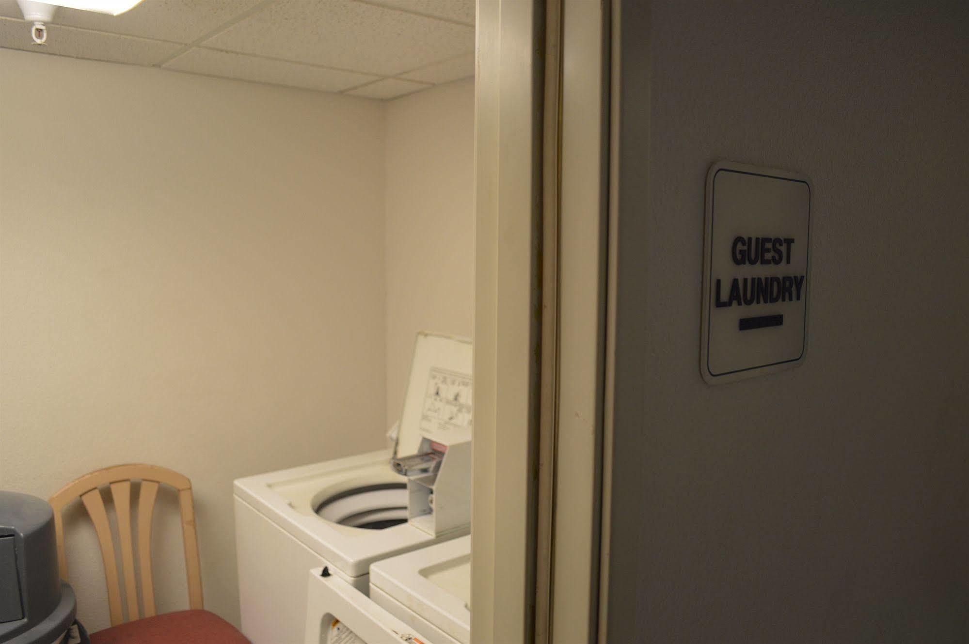 Motel 6-Anchorage, Ak - Midtown Luaran gambar